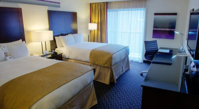 Четырёхместный номер Standard Radisson Hotel Sudbury