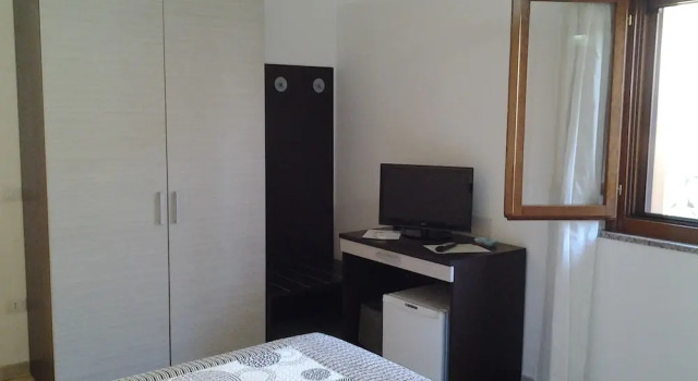 B&B La Rosa, Забронировать Отель Отели Синискола 3 звезды, 3*