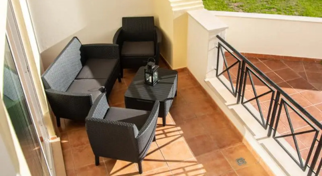 Апартаменты c 1 комнатой с балконом и с видом на бассейн Colina Verde Resort