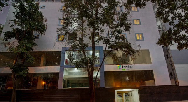 Treebo Global Stay, Jayanagar, Забронировать Отель Отели штата Карнатаки с парковкой, Парковка