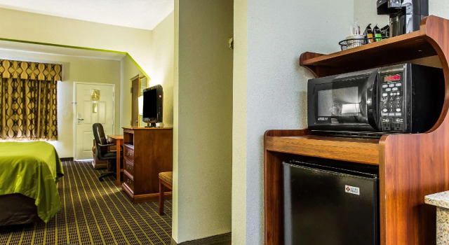 Люкс Quality Inn & Suites Orangeburg