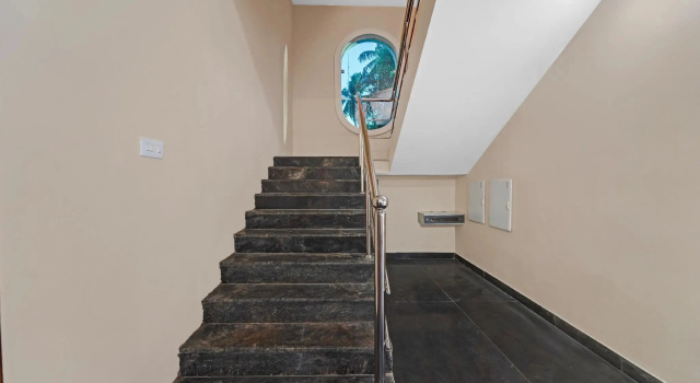 Treebo Trend Sri Saveraa Residency, Rezerwuj Hotel Hotele w Manjakuppam z basenem, Basen