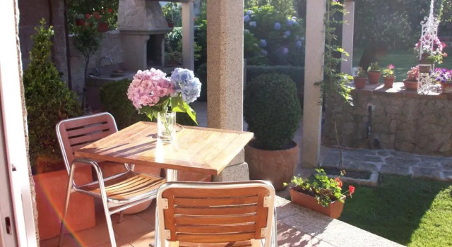 Duplex Playa de Rons, Book Hotel  