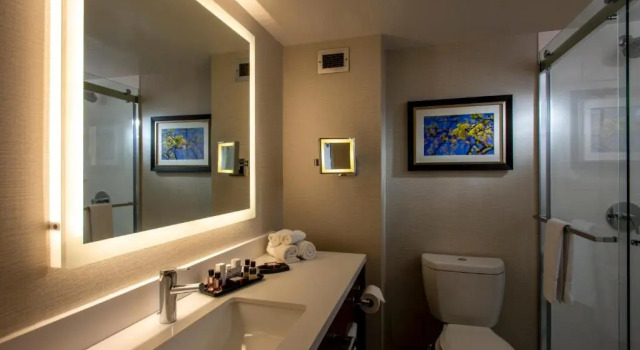 Четырёхместный номер Platinum Atlantica Hotel Halifax