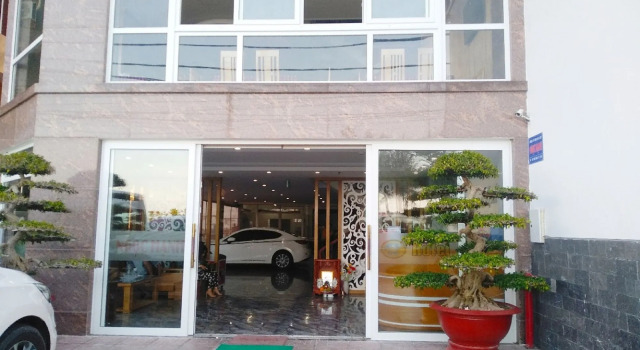 ONE SEASON BOUTIQUE HOTEL Vung Tau - BEACHFRONT, Забронировать Бутик-отель Отели Вунгтау с парковкой, рядом с Статуя Иисуса Христа, Парковка