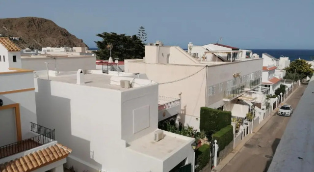 Апартаменты Ático con encanto en Cabo de Gata. A 100m de la playa.