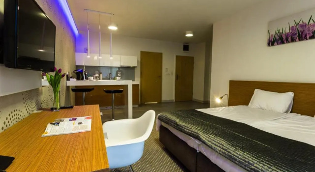 Студия Hubska Apartments
