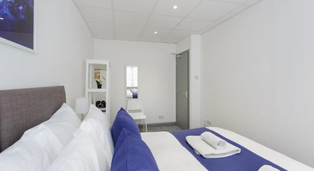 Апартаменты Oliverball Serviced Apartments - Sovereign Gate 2 - 2 bedroom apartment close to City Centre