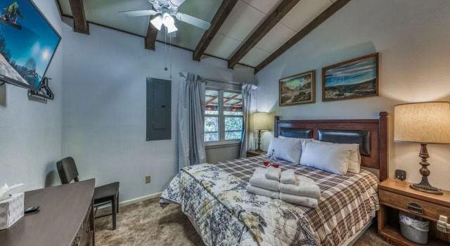Nana and Papa's Mountain Retreat by Kokopelli Property Management, Book Hotel Alto New Mexico