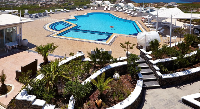Кровать в общем номере Дуплекс Orizontes Hotel Santorini