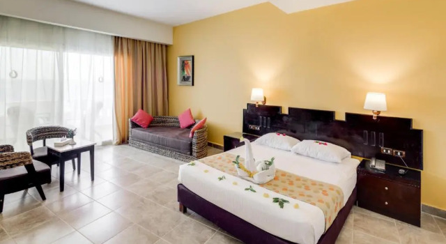 Двухместный номер Standard с видом на море Coral Sun Beach