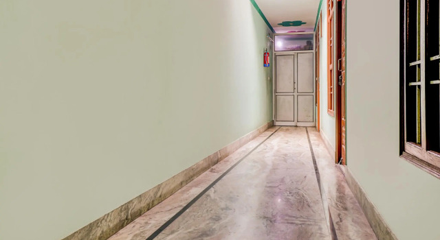 SPOT ON 68052 Surya Guest House, Забронировать Гостевой дом Гостевые дома Рохтак, рядом с Железнодорожная станция Рохтак, Гостевой дом