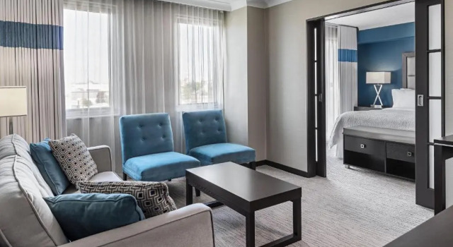 Люкс Four Points by Sheraton London