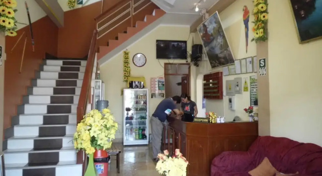 La Torre Valsai, Book Hotel Hoteller i Madre de Dios med parkering, Parkering