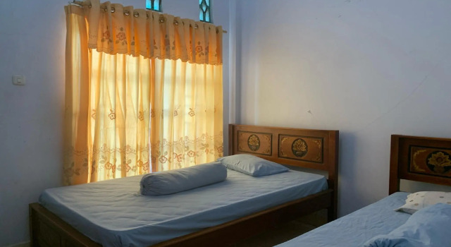 OYO 90816 Wisma Awal Fajar Syariah, Prenota Hotel Bulukumba 