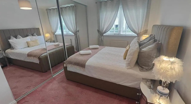 Lovely 2 Bedroom Modern Ground Floor Flat, Foglalás Szálloda Clydebank Glasgow
