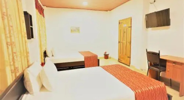 Nilaveli Hybrid Holiday Hotel, Prenota Hotel Hotel a Distretto di Trincomalee con piscina, Piscina