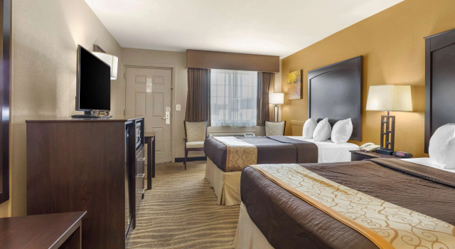Четырёхместный номер Standard Best Western Taylor Inn