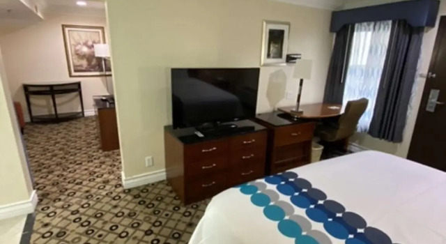 Двухместный люкс Baymont by Wyndham College Park Atlanta Airport South