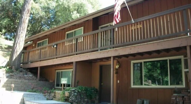 Cedar Mountain Lodge, Reserva ahora Hotel Yosemite Forks Estados Unidos