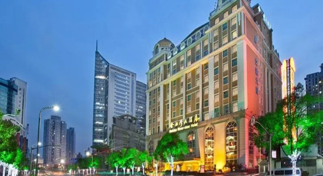 Номер Deluxe Golden River-view Hotel Shanghai