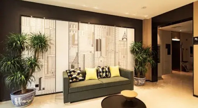 City Hotel (Luohe Vocational Technical College Yellow River Square), Rezervovat Hotel Luohe Henan