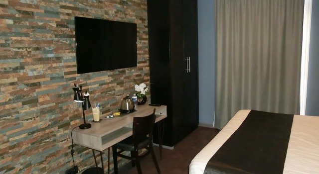 Семейный номер Standard с балконом и с видом на море Hotel Sur Le Quai