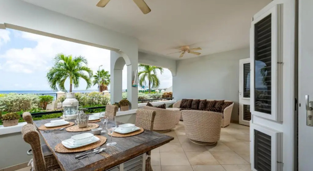 Апартаменты Luxury Seafront 4p large ground floor apartment