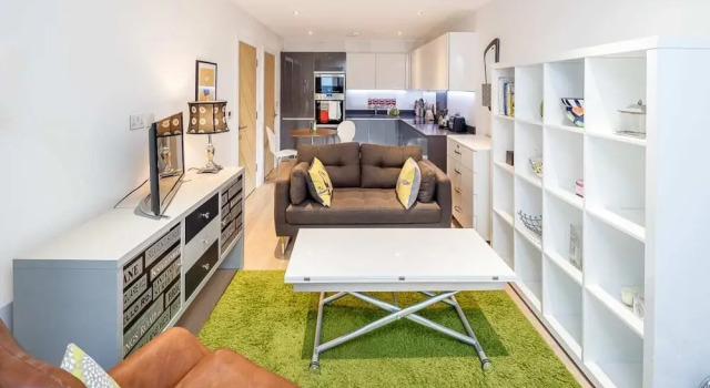 Funky Modern 1 bed in Trendy Clerkenwell W/balcony, Забронировать Отель Отели Англии 3 звезды, 3*