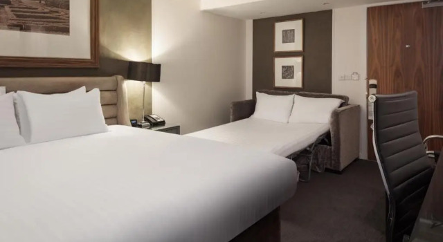 Семейный номер Deluxe The Landmark Hotel and SPA Leisure Club Dundee By Sunday