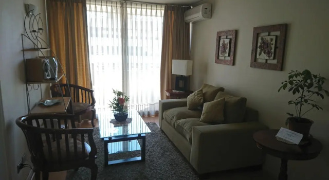 At Home Roger de Flor