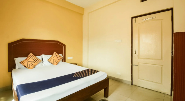 SPOT ON 74793 Hotel Sai Sudha, Book Hotel Hotels in Puri with Parking, Parking