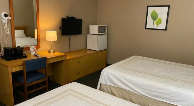 Четырёхместный номер Standard Diamond Motel - Abilene