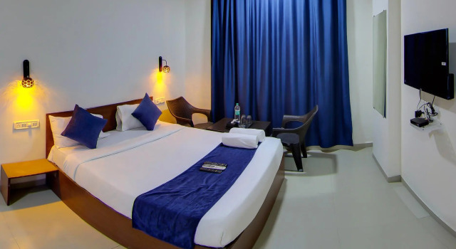 Hotel Rain Sky Inn, Забронировать Отель Отели Лонавала с завтраком, Завтраки