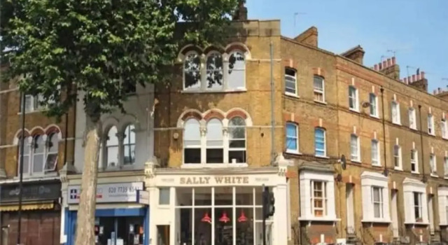 Central Spacious Duplex Flat