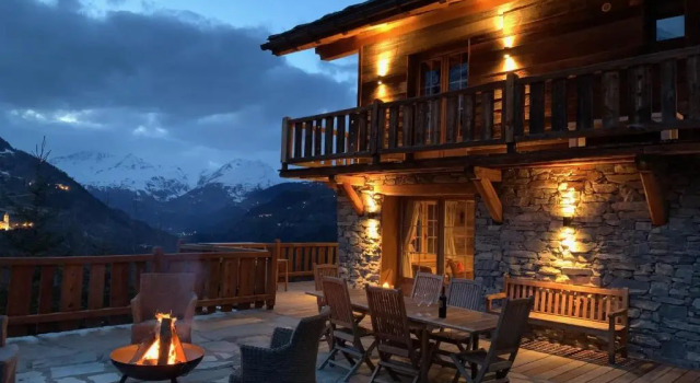 Chalet Ruitor, Chalet 500 M2 Luxueux de Caractere, Забронировать Шале Виллы Овернь-Рона-Альпы, Вилла