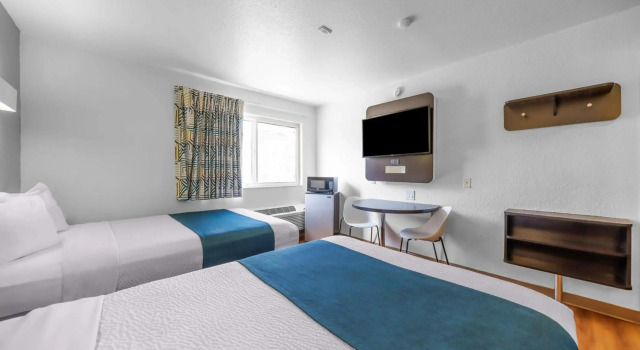 Motel 6 Seattle Sea - Tac Airport South, Book Motel Hoteller i SeaTac med pool, Swimmingpool