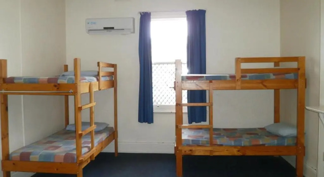 Кровать в общем номере Launceston Backpackers