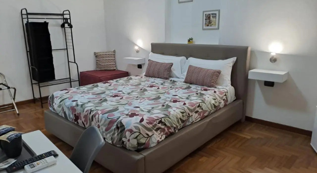 Royal Poerio, Book Hotel Hoteller i Napoli med parkering, Parkering