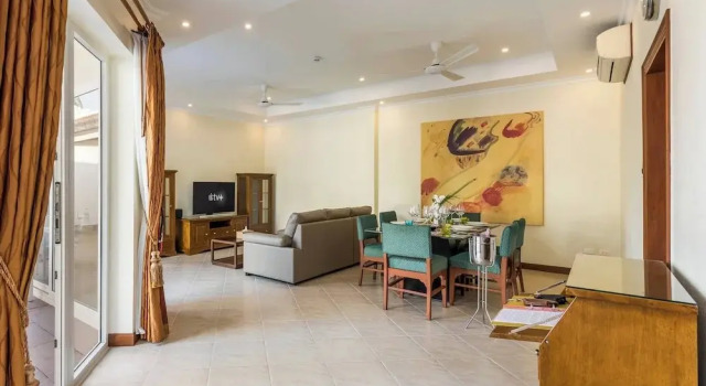 Вилла Luxury 3BR Pool Villa Pratamnak Soi5-50m to Beach