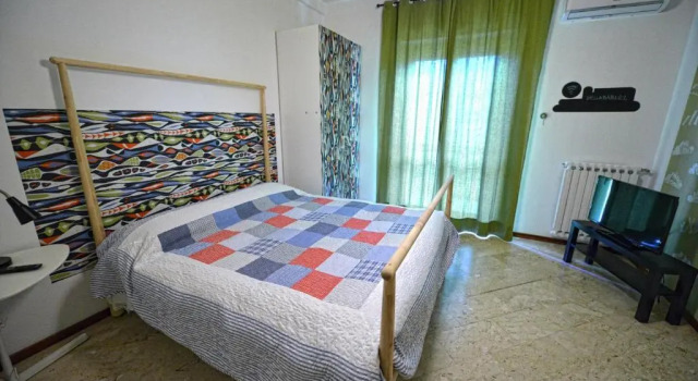 Aback Policlinico, Buchen Sie Bed & Breakfast Hotels in Metropolitanstadt Bari mit Parkplatz, Parkplätze