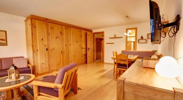 Chesa Munteratsch 1-Zimmerwohnung 307 Typ B, Book Hotel Silvaplana 