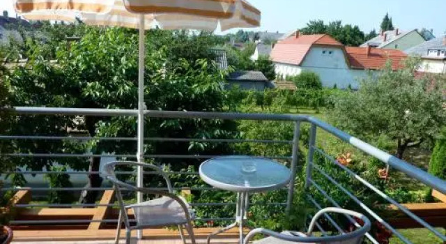 Luca Apartments, Book Lejlighed Hoteller i Western Transdanubia med parkering, Parkering
