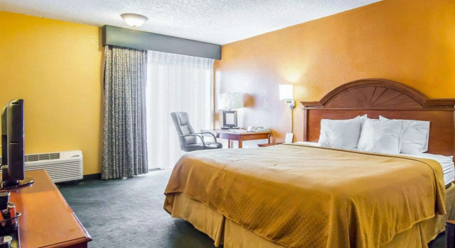 Двухместный номер Standard Quality Inn Tucson Downtown near Convention Center