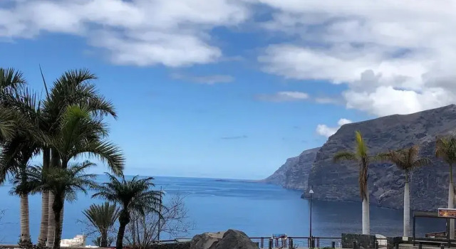 Villa Los Gigantes View, Book Apartment Hotels in Tenerife with Parking, Parking