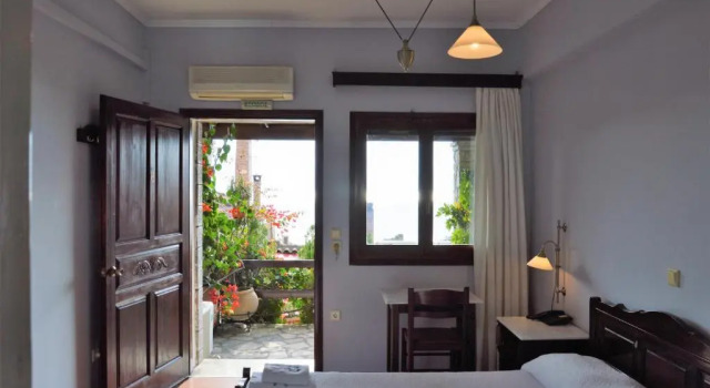 Номер Standard Ilion Hotel