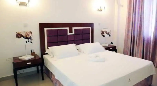 Hotel Ombaka Ritz, Book Hotel Catumbela Benguela