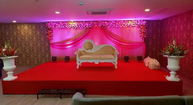 Hotel Aarkay Palace