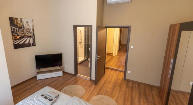 Апартаменты Wiky's Apartman