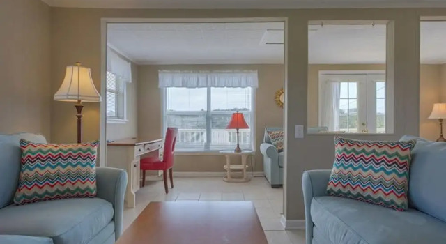 Seashell Cottage by Meyer Vacation Rentals